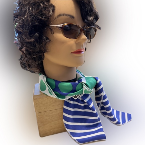 Knot Wrap by Lush | Geometric Polka Dots & Stripes Pattern Green/Navy Blue/White - Picture 8 of 12